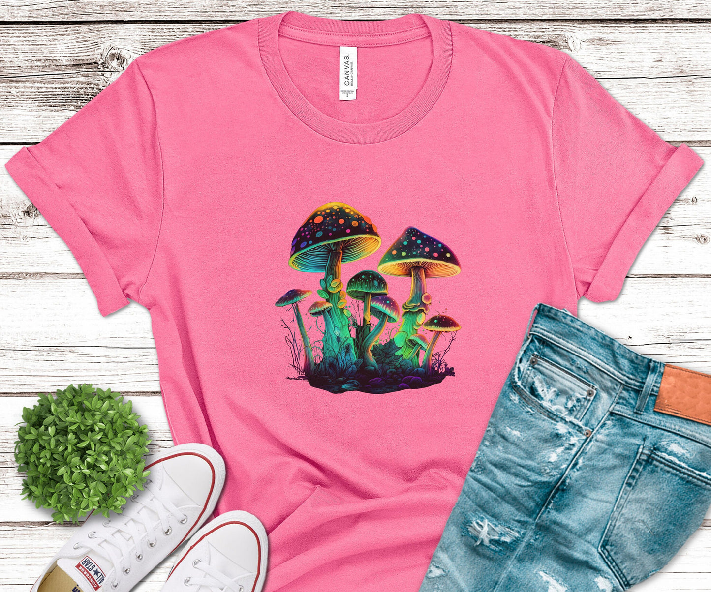 Retro mushroom tee, Funky psychedelic T-shirt, Forestcore toadstool Tshirt, Goblincore birthday gift, Autumn green witch shirt, Hippy Top