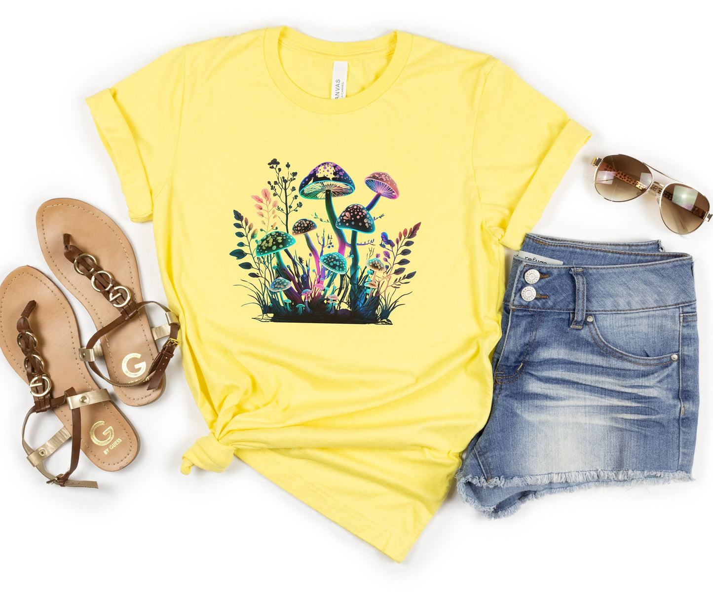 Funky psychedelic T-shirt, Retro mushroom tee, Forestcore toadstool Tshirt, Goblincore birthday gift, Autumn green witch shirt, Hippy Top