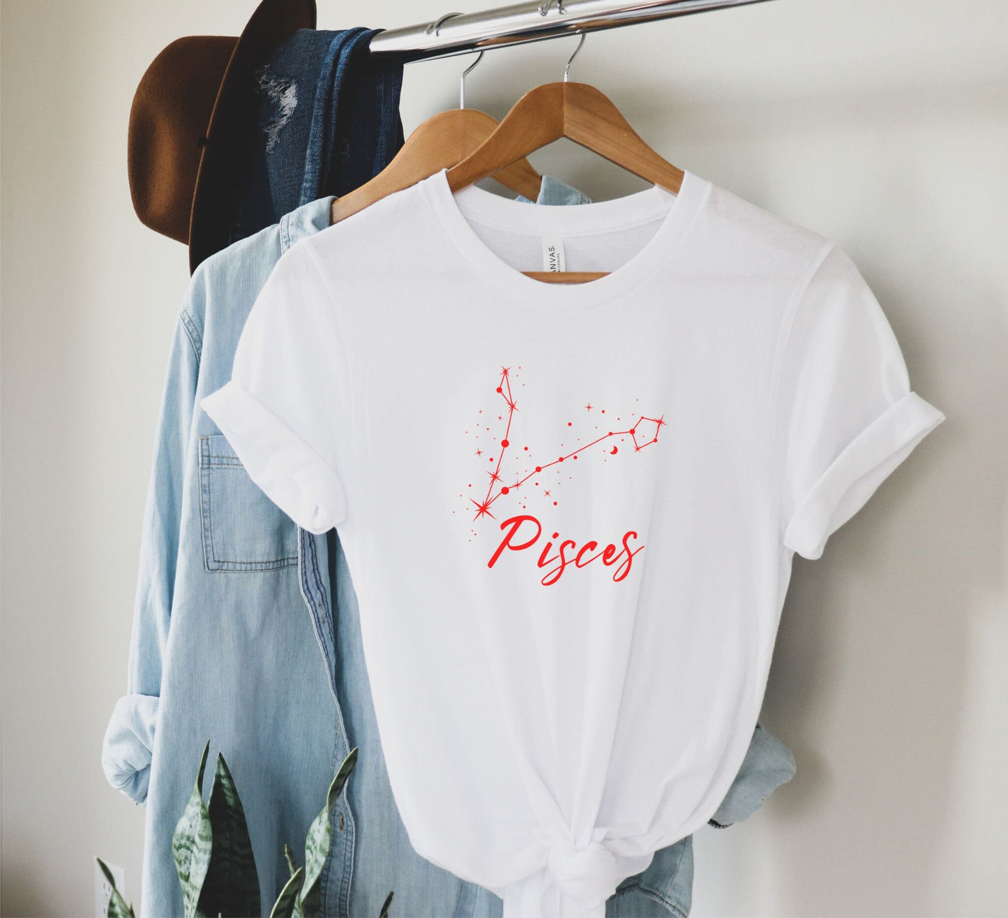 Pisces Tshirt for Birthday Gift for Horoscope lover T Shirt for Astronomer T-Shirt Zodiac Retirement Gift Astrologer Fan Boho Gift for Her