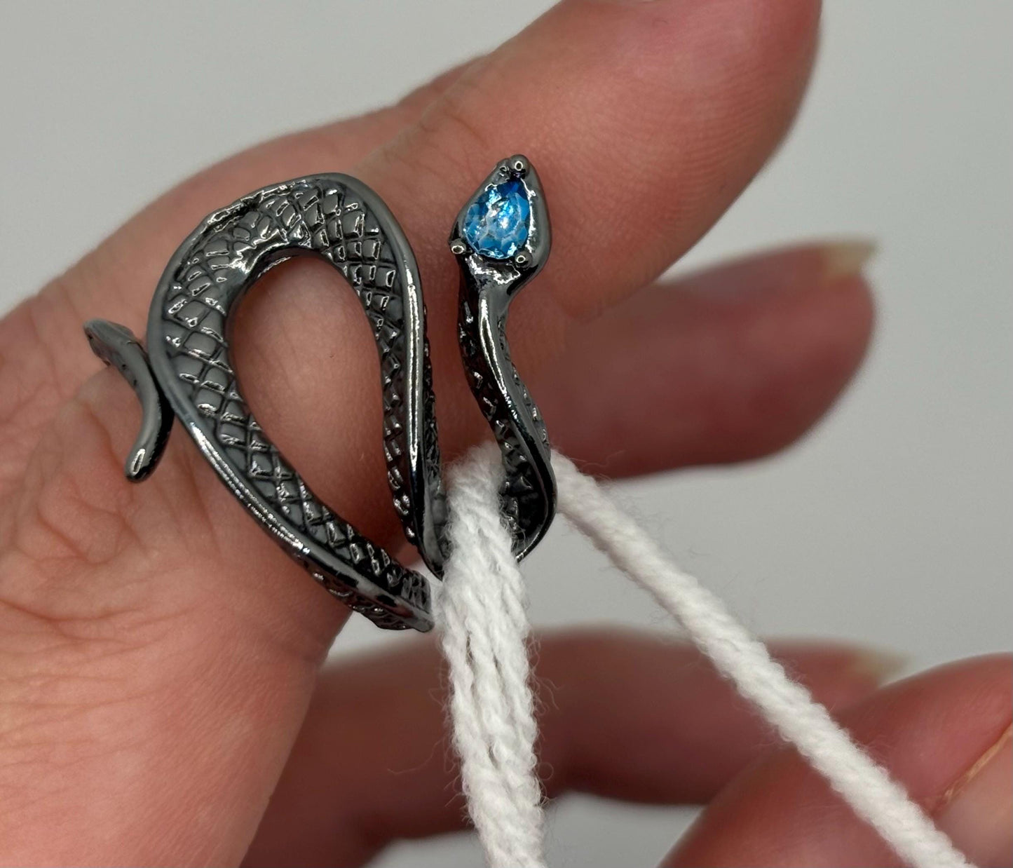 Adjustable Yarn Crochet Tension Ring - Snake knitting/crochet loop & winder, fibre arts, wool thread guide, knitter gift, crafting supplies