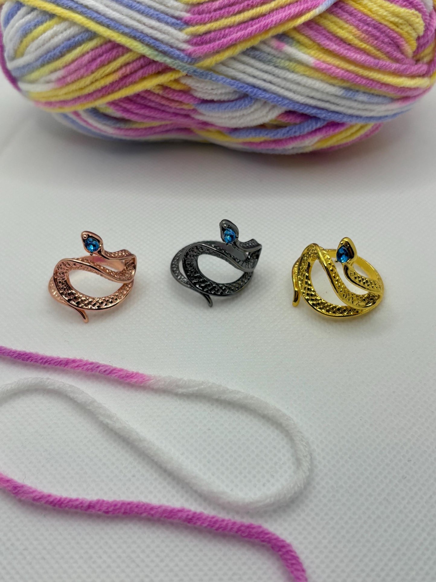 Adjustable Yarn Crochet Tension Ring - Snake knitting/crochet loop & winder, fibre arts, wool thread guide, knitter gift, crafting supplies