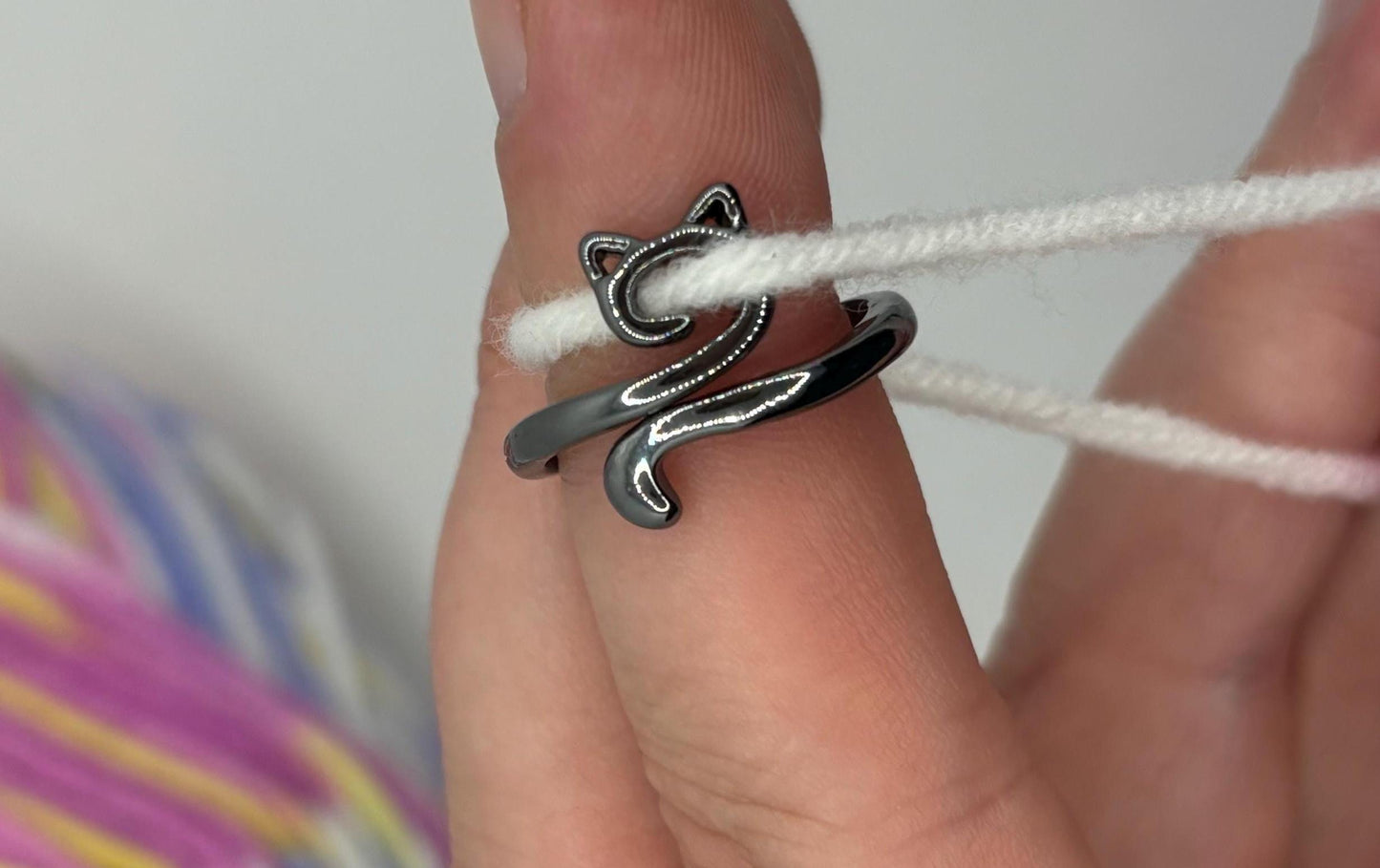 Adjustable Yarn Crochet Tension Ring - Cat knitting or crochet loop & winder, fibre arts, wool thread guide, knitter gift, crafting supplies