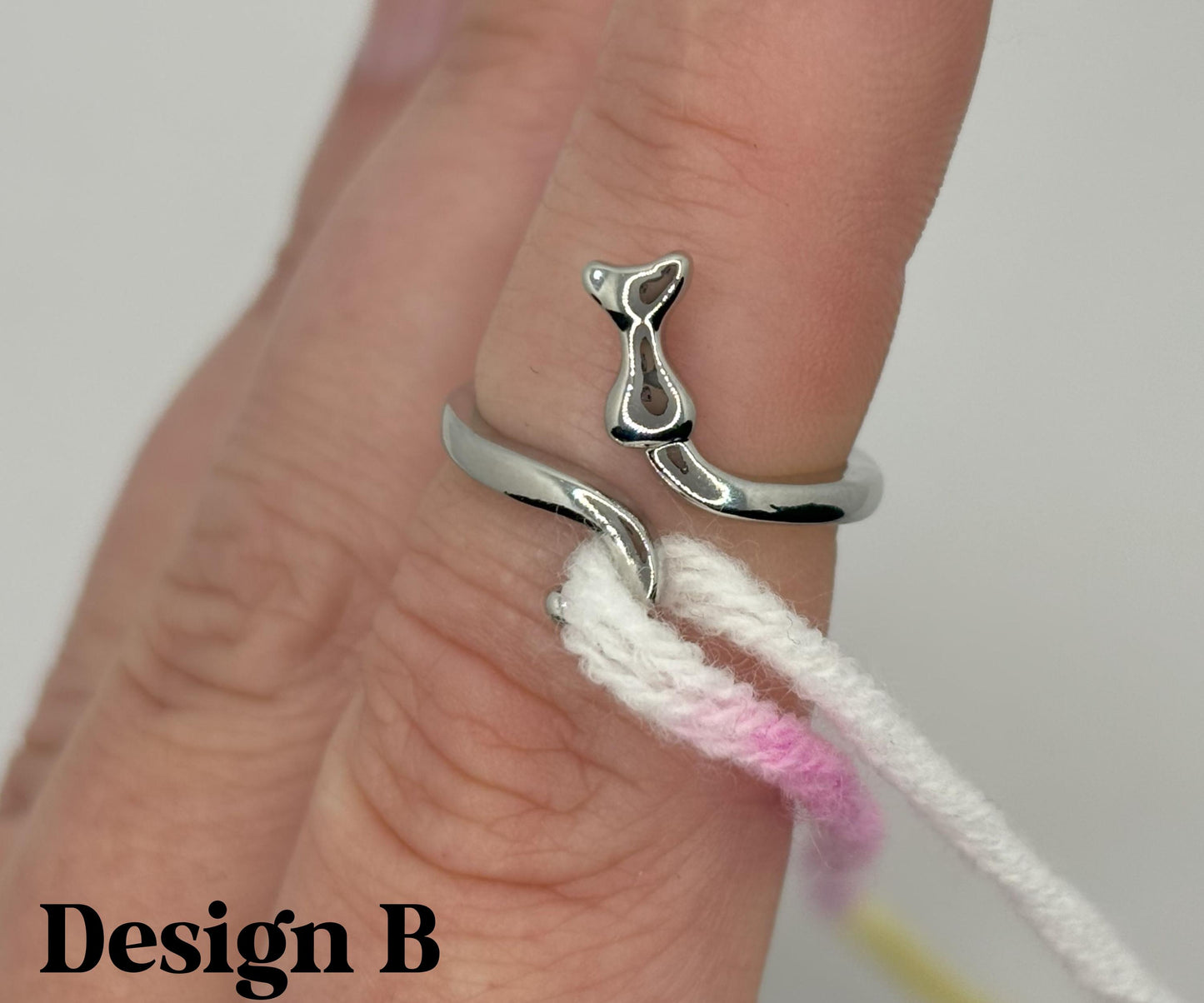 Adjustable Yarn Crochet Tension Ring - Cat knitting or crochet loop & winder, fibre arts, wool thread guide, knitter gift, crafting supplies