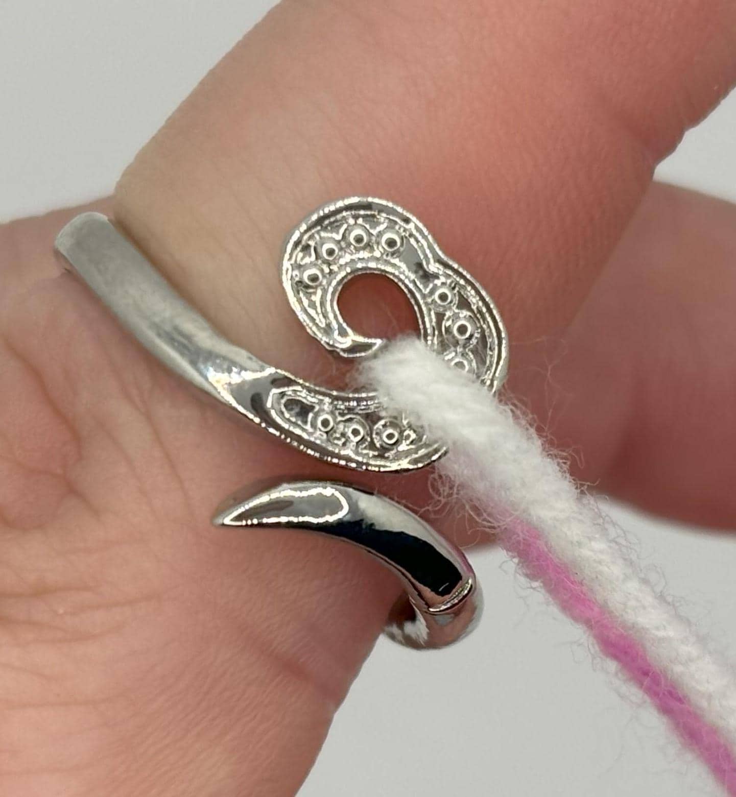 Adjustable Yarn Crochet Tension Ring - Wave knitting or crochet loop & winder, fibre art, wool thread guide, knitter gift, crafting supplies