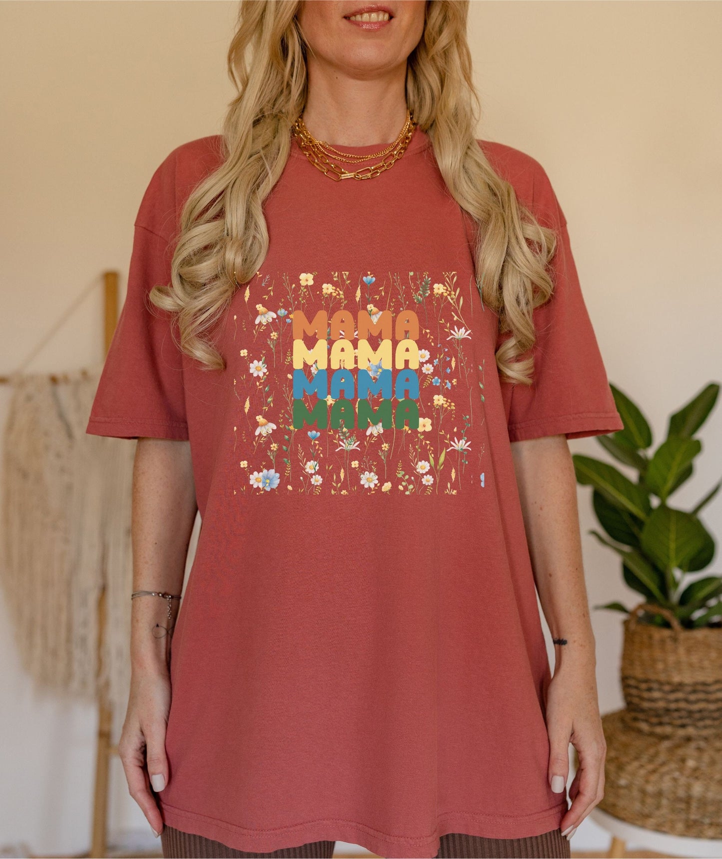 2024 Boho Shirt for Christmas WildFlowers Tee Mothers Day T-Shirt from daughter Gardening Tshirt for Mama Comfy Top for Happy Mothers Day